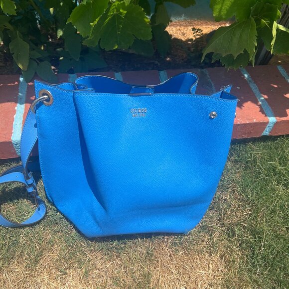 Guess Blue HOBO - Picture 1 of 2